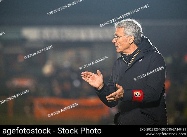 headcoach Marc Grosjean of KMSK Deinze pictured during a soccer game between KMSK Deinze and SK Beveren during the 16 th matchday in the Challenger Pro League...
