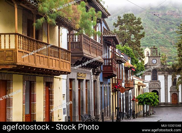 Spain, Canary Islands, Gran Canaria Island, Teror, main street and traditional houses