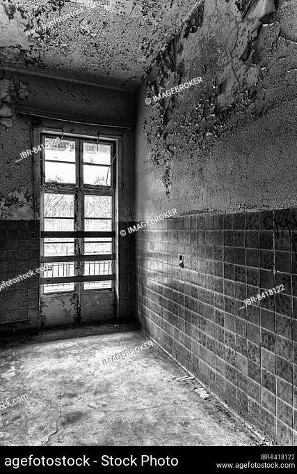 Lost Place, Abandoned Ruin, Black and White, Interior, Lung Clinic and Sanatorium, Beelitz, Brandenburg, Germany, Europe