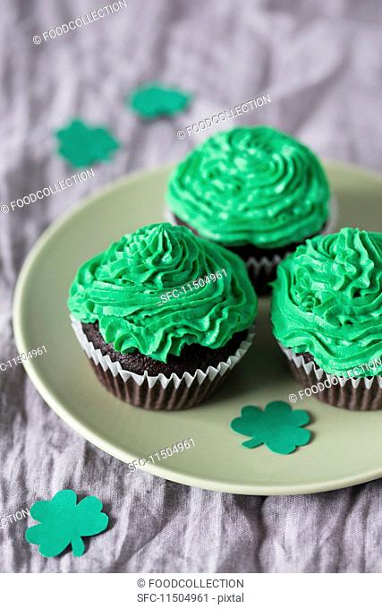 Cupcakes with green buttercream for St Patrick's Day