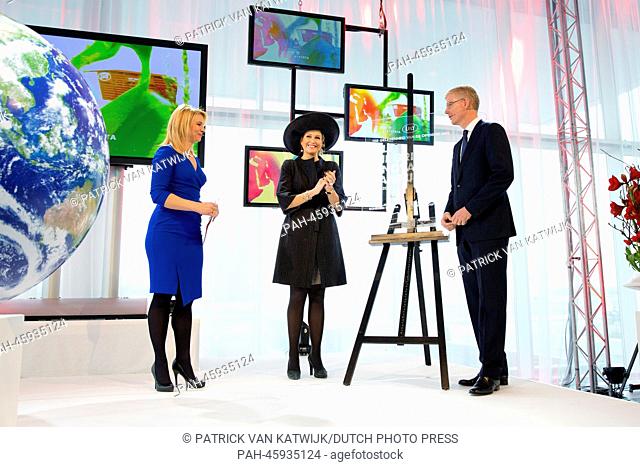 Dutch Queen Maxima (C) opens the Sustainable Industrial Lely Campus in Maassluis, The Netherlands, 30 January 2014. The Dutch technologies company works on...