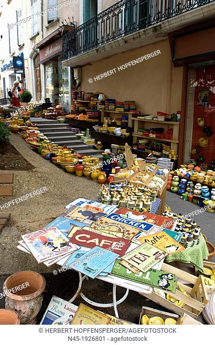 Market; Outlay; Shop; Souvenirs; Apt; Provence; France