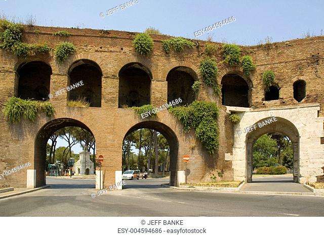 Roman Gate at the end of Via Veneto