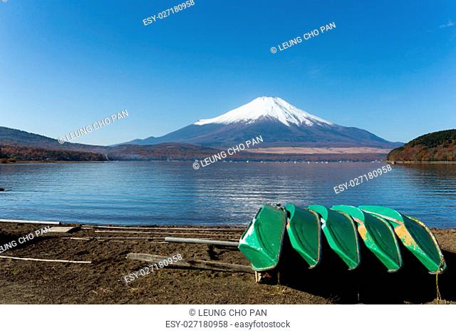 Fujisan and Lake Yamanaka