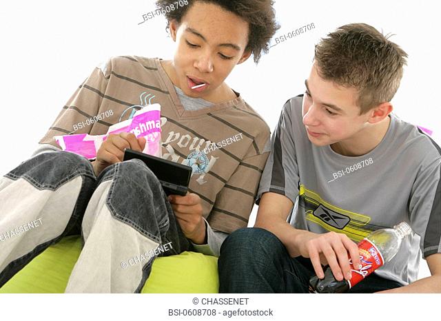 ADOLESCENT SNACKING Models