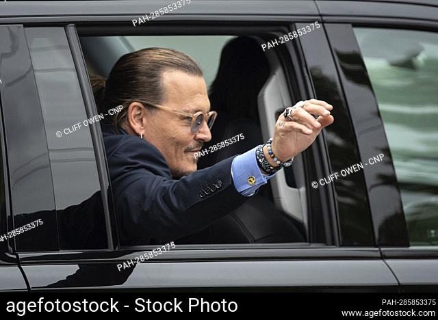 Johnny Depp departs the Fairfax County Courthouse, in Fairfax, at the close of another day in his civil trial with Amber Heard, Thursday, May 5, 2022