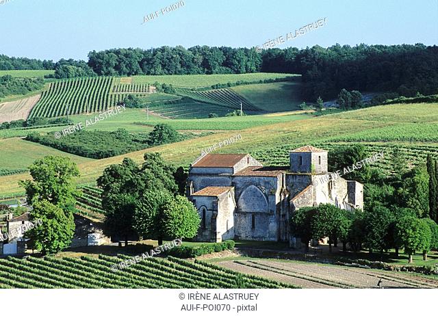 Charente - Grande Champagne - Bouteville - Eglise du XIe S