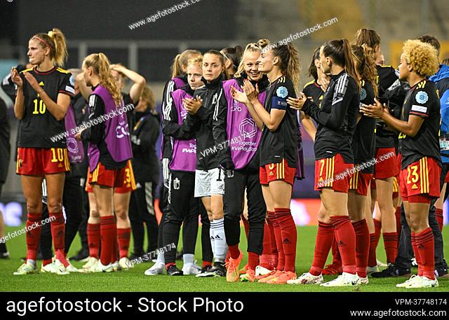 Belgium's players thanking the fans after a game between Belgium's national women's soccer team the Red Flames and Sweden, in Leigh