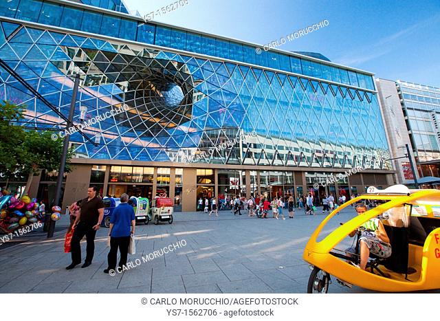 MyZeil shopping mall facade designed by Massimiliano Fuksas in Frankfurt am Main, Germany, Europe