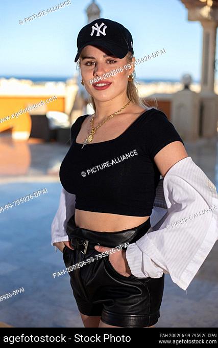 04 February 2020, Egypt, Hurghada: Theresa Schultheiss, Miss Saxony-Anhalt, at a photo session in the hotel ""The Cascades""