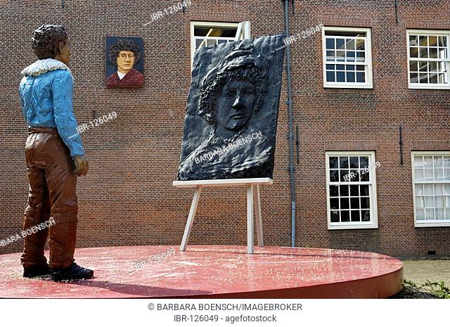Sculpture of Rembrandt at his easel Rembrandt Square, Leiden, South Holland, Holland, The Netherlands