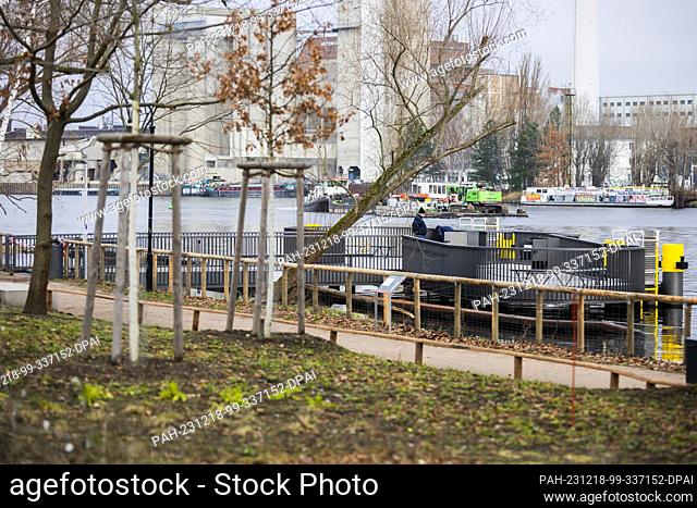 18 December 2023, Berlin: The jetty in front of the Eierhäuschen in the Spreepark. The excursion destination on the Spree is returning as a sustainable...