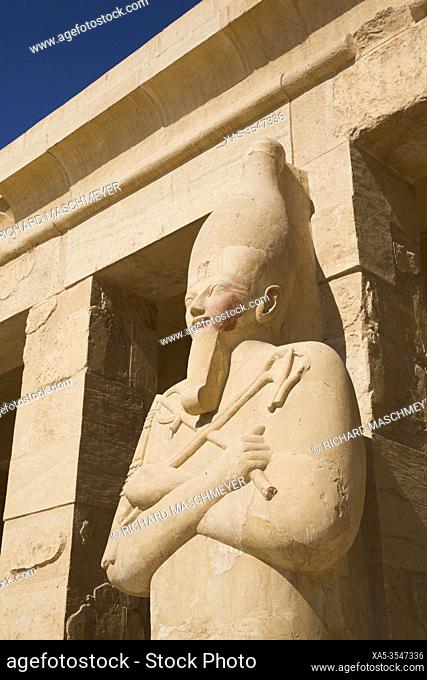 Statue of Queen Hatshepsut, Hatshepsut Mortuary Temple (Deir el-Bahri), UNESCO World Heritage Site, Luxor, Egypt
