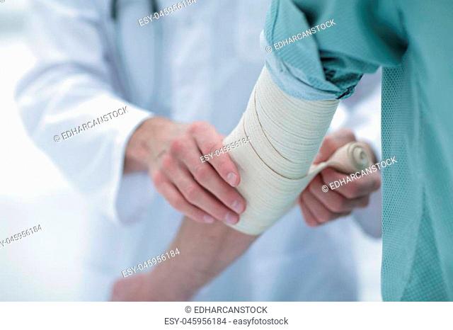 Orthopaedic technician Stock Photos and Images | agefotostock