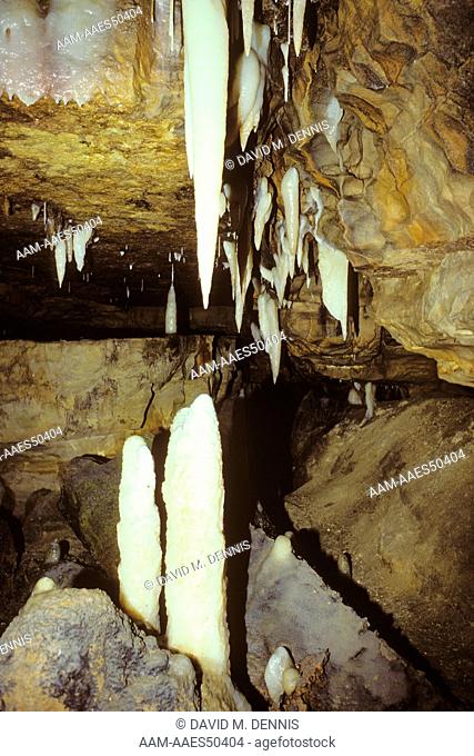 Stalactites & Stalagmites at Ohio Caverns