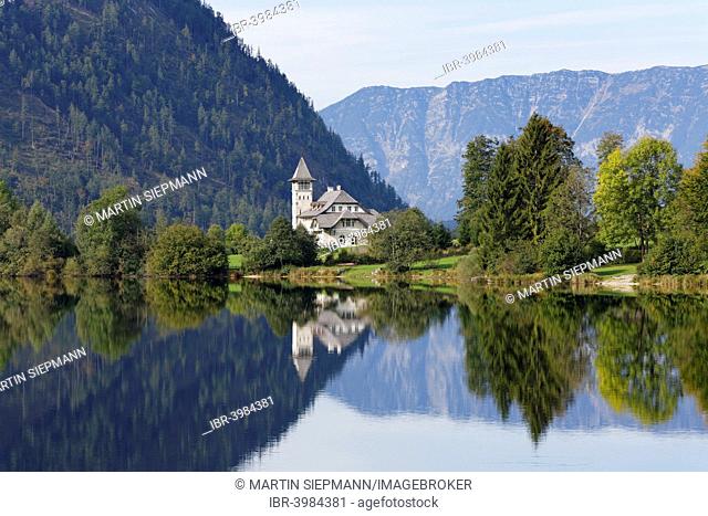 Schloss Grundlsee Castle, Grundlsee Lake, Ausseerland region, Salzkammergut, Styria, Austria