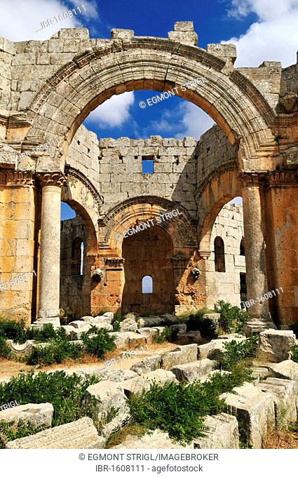 Ruin of byzantine Saint Simeon Monastery, Qala'at Samaan, Qalaat Seman archeological site, Dead Cities, Syria, Middle East, West Asia