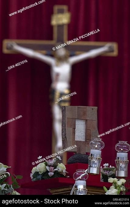 Vatican City, Vatican, 04 September 2022. The relic of Pope John Paul I delivered to Pope Francis during the beatification ceremony in Saint Peter's Square