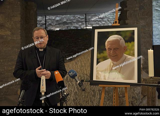 Limburg Bishop Georg Batzing made a statement on the death of Pope Emeritus Benedict. Pope Emeritus Benedict XVI. died in the Vatican on December 31