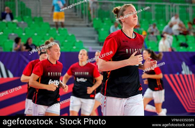 Belgium's Emma Meesseman pictured in action during the warming-up for a basketball game between Belgian national women's team 'the Belgian Cats' and France