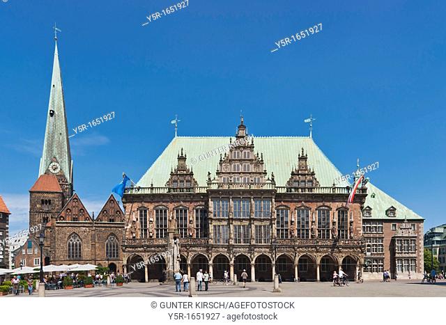 View over the marketplace of Bremen to the Church of Our Lady and the town hall The Bremen Town Hall is one of the most important monuments of the Gothic and...