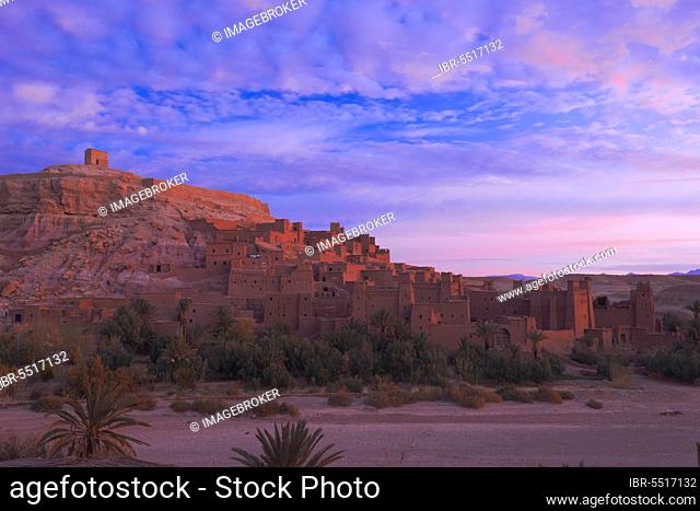Kasbah Ait Benhaddou at dawn, High Atlas, Ksar Ait Benhaddou, Ouarzazate province, Souss-Massa-Draa region, UNESCO World Heritage Site, Maghreb, North Africa