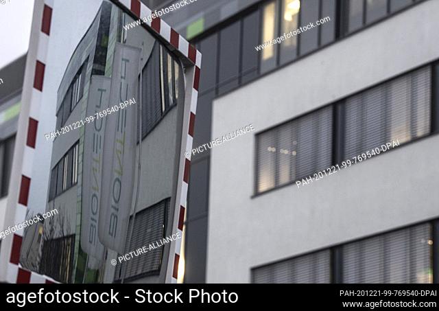 21 December 2020, Rhineland-Palatinate, Mainz: Biontech's headquarters in Mainz are in the morning fog. For today(21.12.2020) the company expects the approval...
