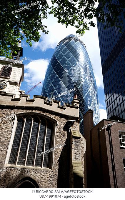 England, London, The Swiss Re Building 'Gherkin', Sir Norman Foster Building