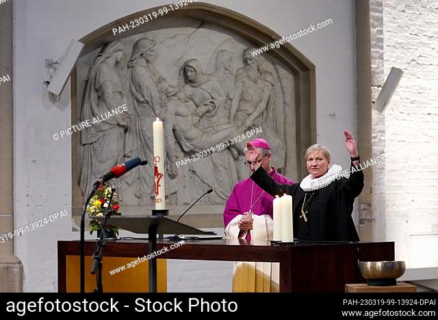 19 March 2023, Hamburg: Bishop Kirsten Fehrs, Evangelical Lutheran Church in Northern Germany, and Archbishop Stefan Heße, Archdiocese of Hamburg