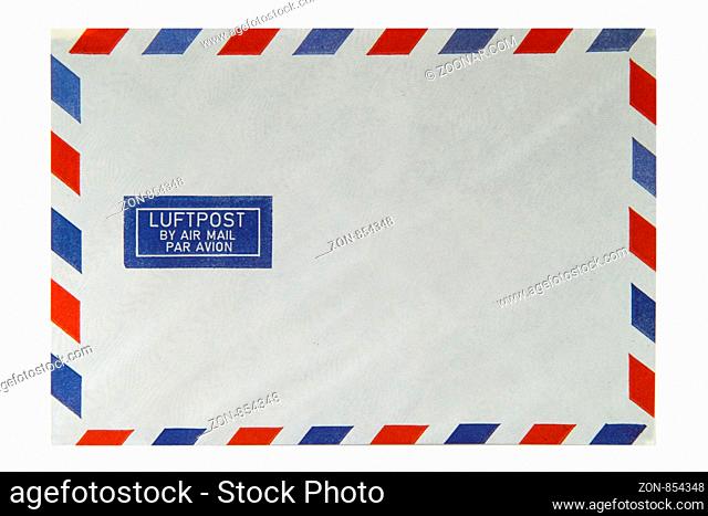 Luftpostbriefumschlag auf hellem Hintergrund