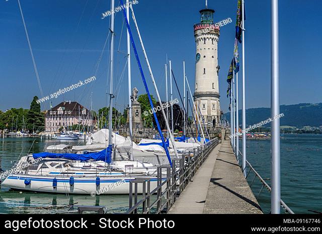 Germany, Bavaria, Swabia, Lake Constance, Lindau, harbour, Bavarian Lion and New Lighthouse