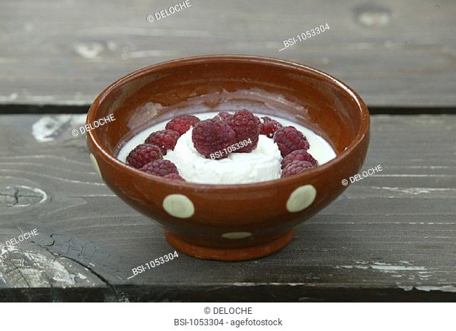 SOFT WHITE CHEESE<BR>Fromage blanc and rasberries