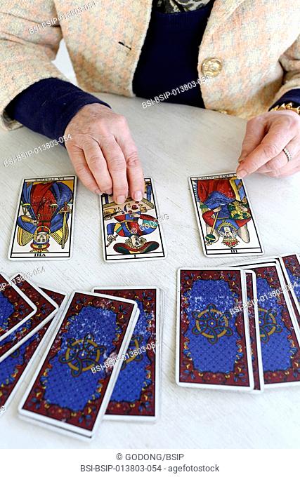 Tarot card reading