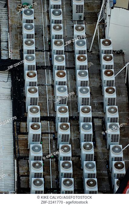 Foreign investors fuel Panama construction boom: Panama City is a hotbead for construction activity.Pictured: Air conditioning systems on a roof top