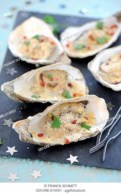 Cooked champagne oysters