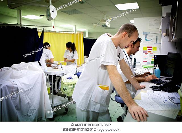 Reportage in the A&E department of Robert Ballanger general hospital, France. Trauma centre
