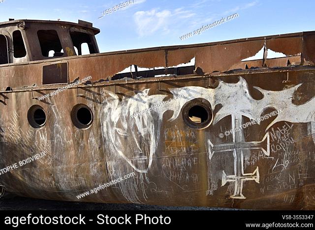 Uzbekistan, Autonomous republic of Karakalpakstan. . Moynaq, Aral Sea, Rusting fishing boat abandoned after the shrinking of the Aral Sea
