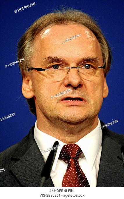 GERMANY, KARLSRUHE, 15.11.2010, 23rd federal party congress of german democratic union CDU delegate Reiner HASELOFF candidate prime minister Saxony-Anhalt -...
