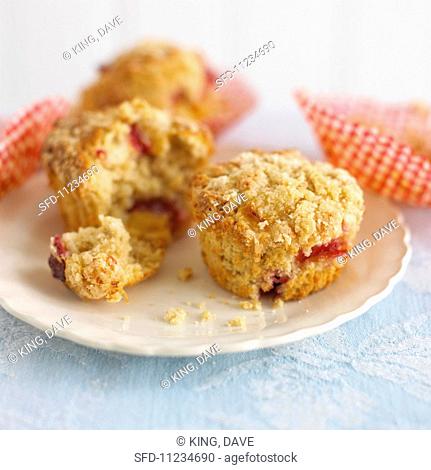 Rhubarb and ginger muffins