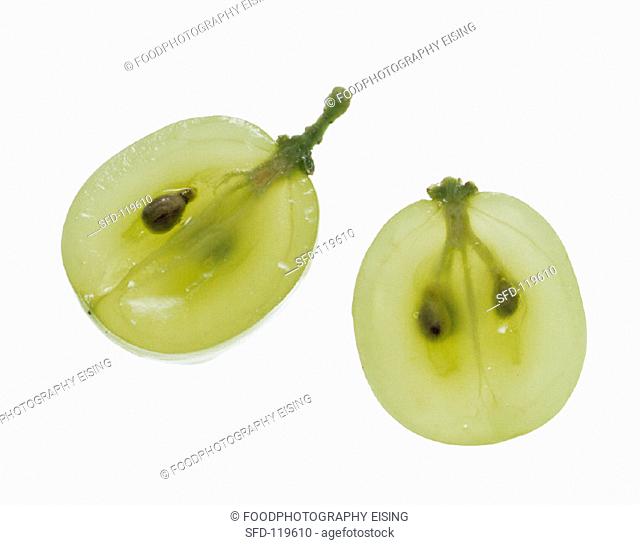 White wine grapes (cross-section) consist of up to 90% water