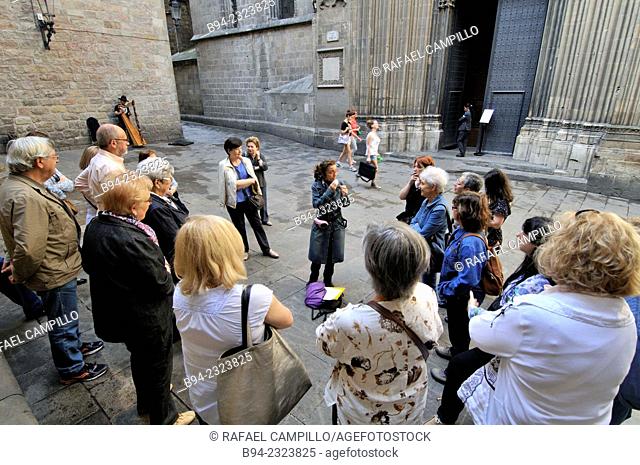 Grup of tourists, Cathedral of the Holy Cross and Saint Eulalia area. Gothic quartes. Barcelona. Catalonia. Spain