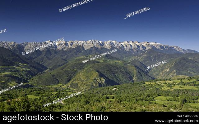 Views of the Serra de Cadí seen from the road to Lles de Cerdanya, in spring (Catalonia, Spain, Pyrenees)