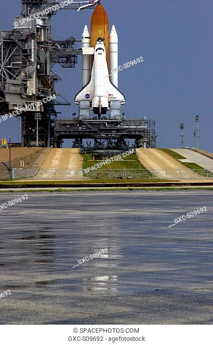 05/31/2002 -- Space Shuttle Endeavour sits poised for launch at Pad 39A after mission managers postponed today's launch of mission STS-111