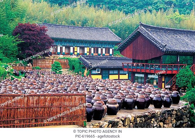 Jar Stand, Seounam, Tongdosa Temple, Gyeongnam, Korea