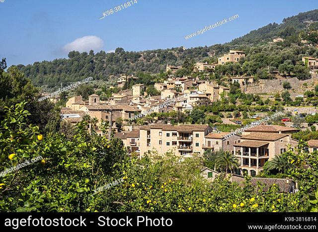 Fornalutx, town view, Mallorca, Balearic Islands, Spain