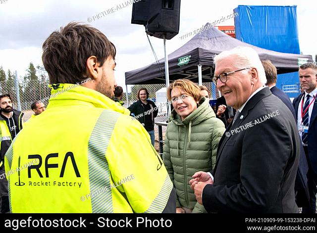 09 September 2021, Sweden, Kiruna: German President Frank-Walter Steinmeier and his wife Elke Büdenbender visit the European Space and Sounding Rocket Range...
