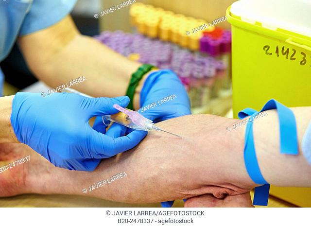 Nurse taking blood from patient, Ambulatory Lezo, Gipuzkoa, Basque Country, Spain
