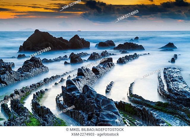 Rocky beach. Barrika, Biscay, Basque Country, Spain, Europe