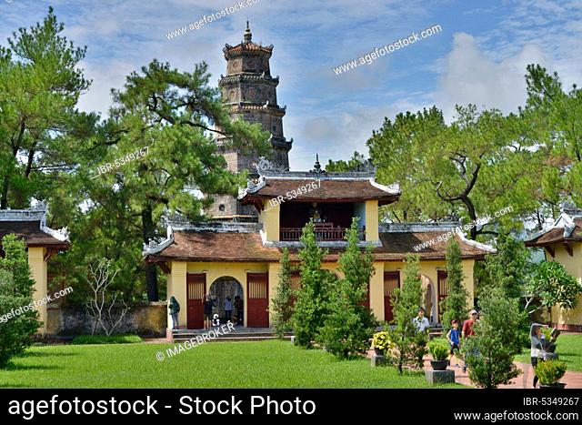 Tower of Joy and Grace, Thap Phuoc Duyen, Thien Mu Pagoda, Hue, Vietnam, Asia