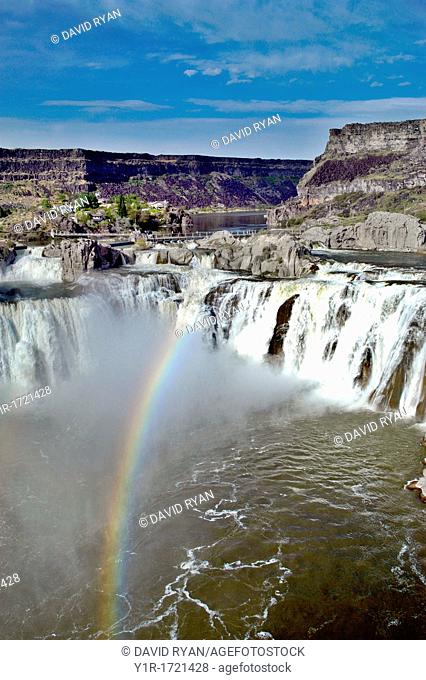 USA, Idaho, Twin Falls, Shoshone Falls with rainbow